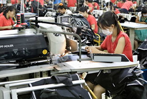 從手工服裝生產(chǎn)小作坊到民營企業(yè)500強